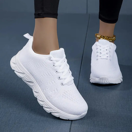 Comfortable & Trendy Sneakers – Breathable Design with Optimal Support